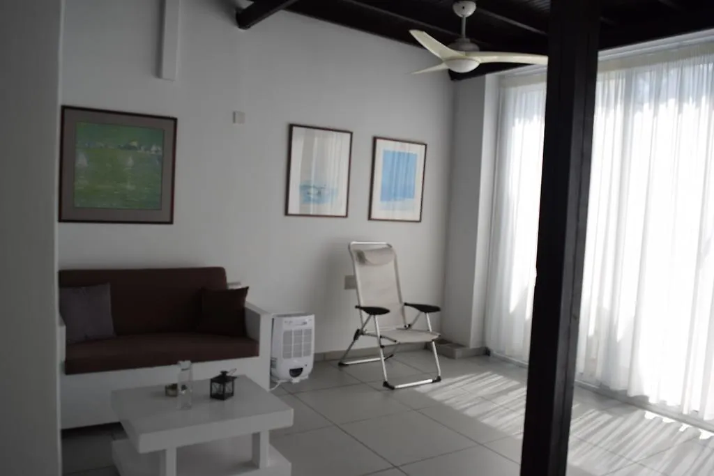 Yialos Holiday Apartments Perivólia Chypre
