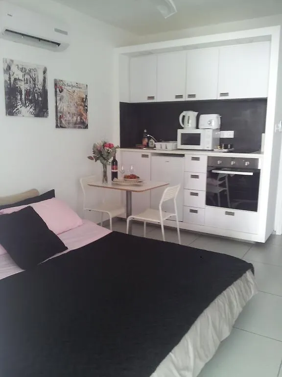 Yialos Holiday Apartments Perivólia Chypre