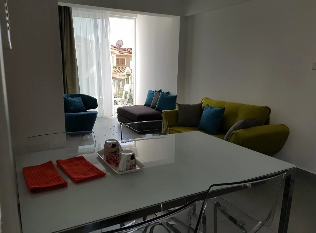 Yialos Holiday Apartments Perivólia