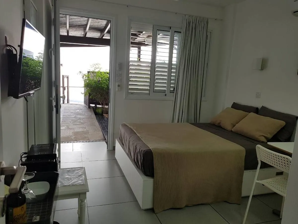 Yialos Holiday Apartments Perivólia